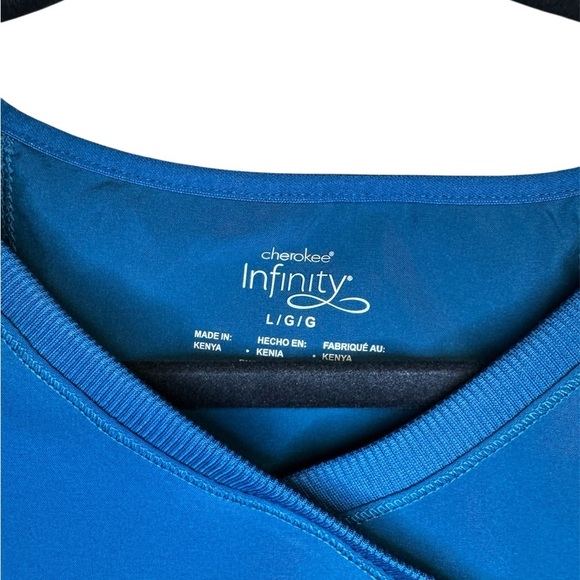 Cherokee Infinity Caribbean Blue Short Sleeve Women's Scrub Top - Picture 2 of 6